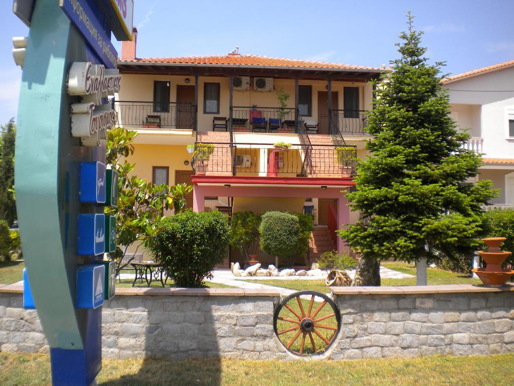Porto Lagos Rooms ภายนอก รูปภาพ