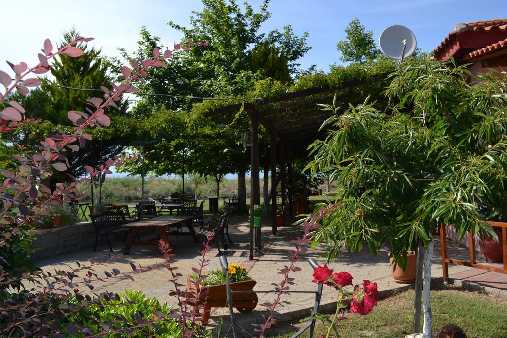 Porto Lagos Rooms ภายนอก รูปภาพ